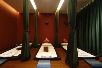 青岛市南区泰式按摩的被动瑜伽：当身体被折叠成诗